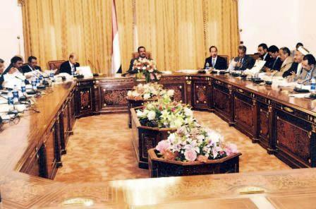 اجتماع مجلس الوزراء برئاسة د. مجور في عدن أمس